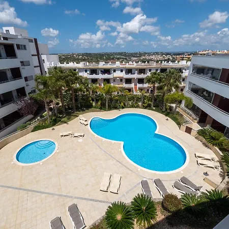 28 By Destination Algarve * Luz