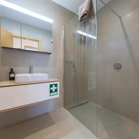 28 By Destination Algarve