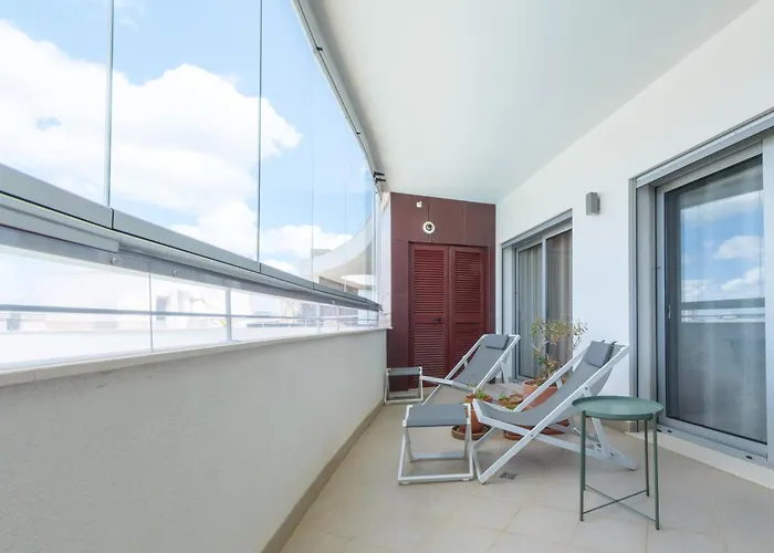 28 By Destination Algarve Senhora da Luz
