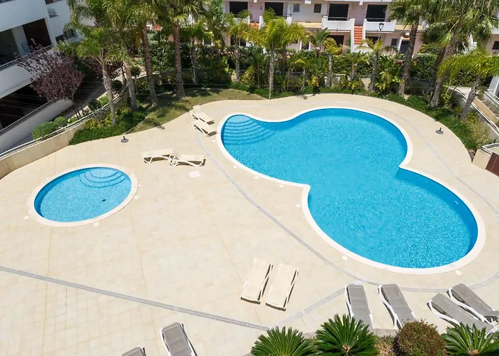 28 By Destination Algarve * Praia Da Luz