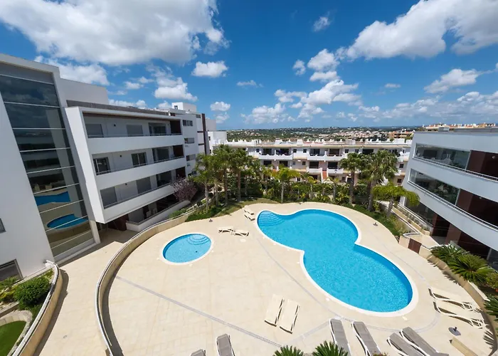 28 By Destination Algarve *
